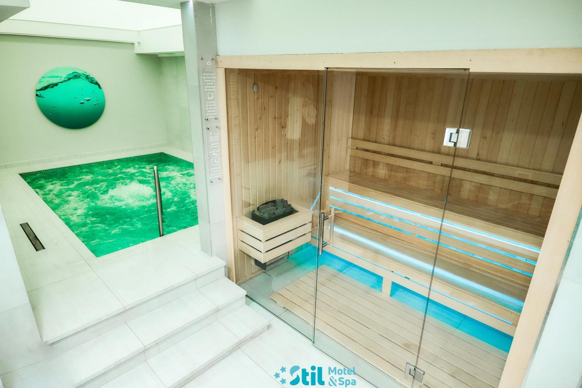 Stil Motel & Spa Tasnad Exterior photo